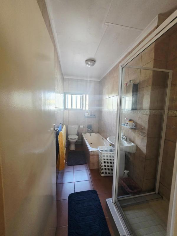 3 Bedroom Property for Sale in Aston Manor Gauteng