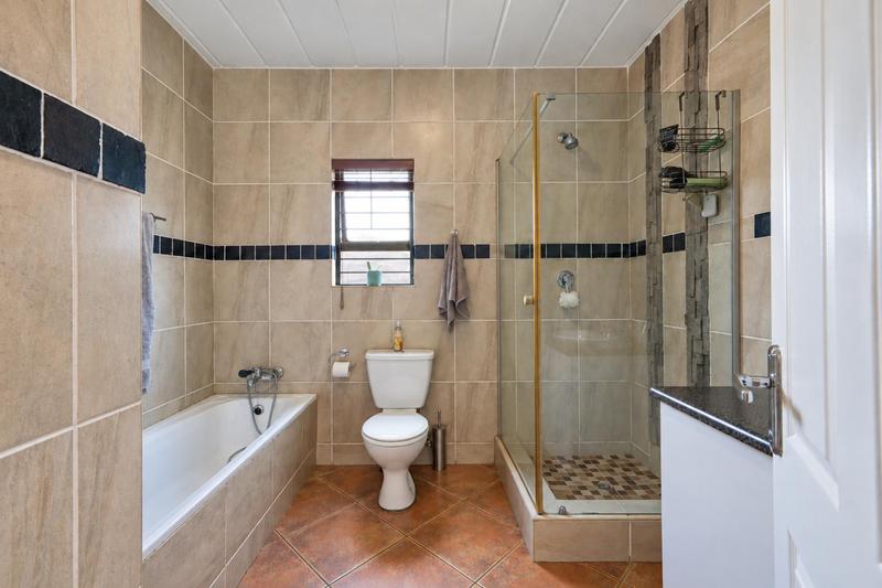 2 Bedroom Property for Sale in North Riding Gauteng