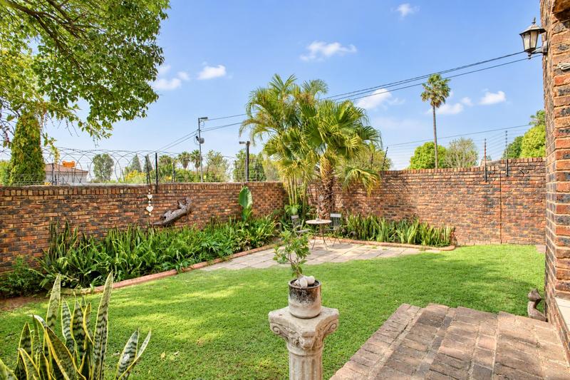 2 Bedroom Property for Sale in North Riding Gauteng