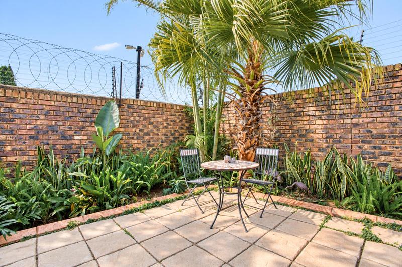 2 Bedroom Property for Sale in North Riding Gauteng