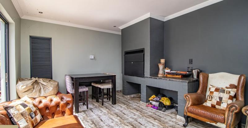 4 Bedroom Property for Sale in Glen Erasmia Gauteng