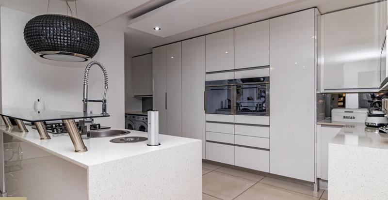 4 Bedroom Property for Sale in Glen Erasmia Gauteng