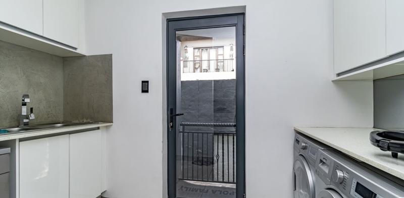 4 Bedroom Property for Sale in Glen Erasmia Gauteng