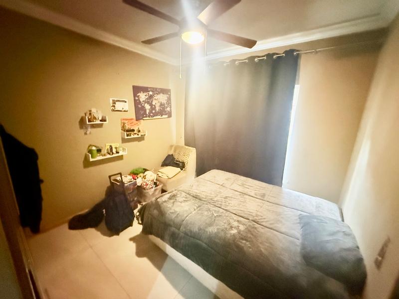 5 Bedroom Property for Sale in Flora Gardens Gauteng