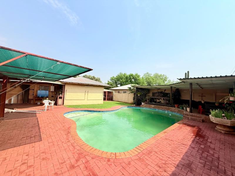 3 Bedroom Property for Sale in Vanderbijlpark CW 1 Gauteng