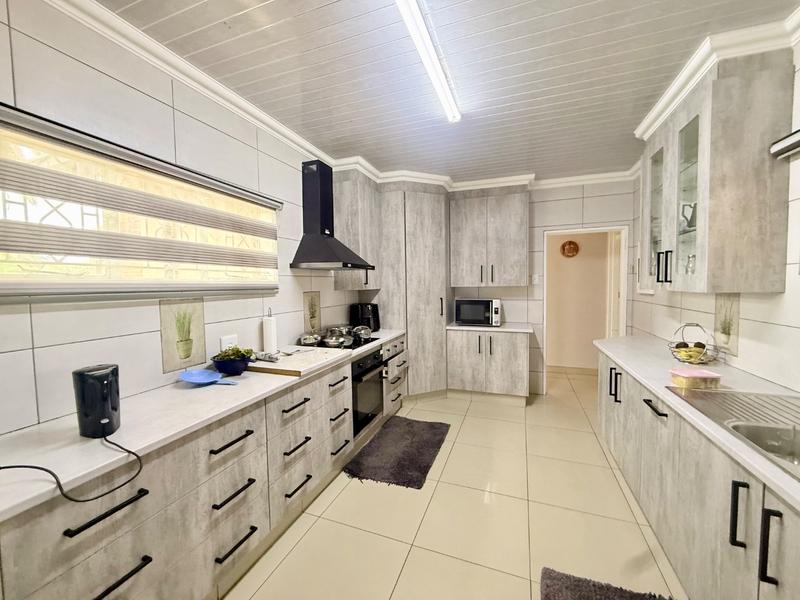 3 Bedroom Property for Sale in Vanderbijlpark SE 6 Gauteng