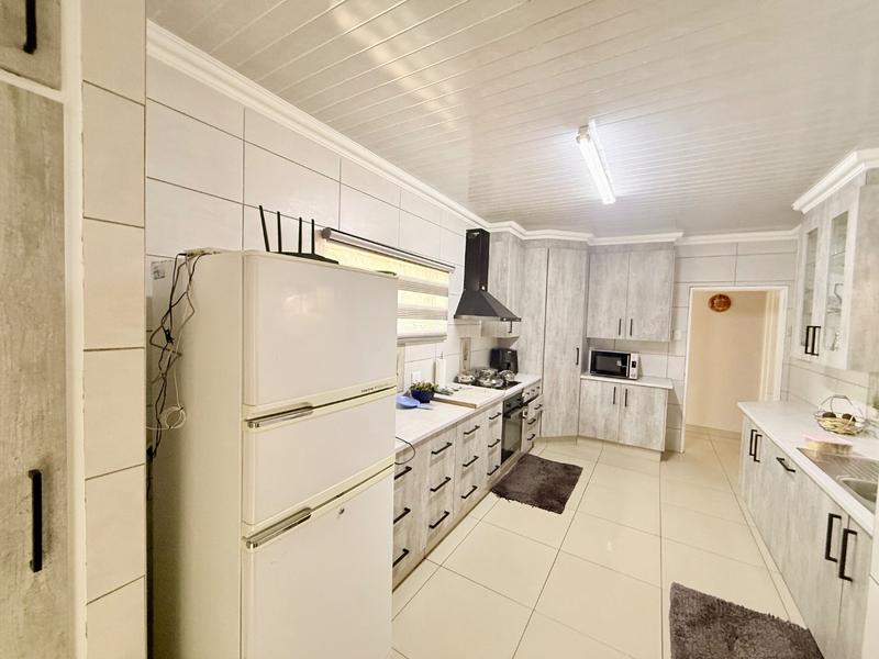 3 Bedroom Property for Sale in Vanderbijlpark SE 6 Gauteng