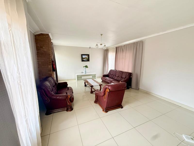 3 Bedroom Property for Sale in Vanderbijlpark SE 6 Gauteng