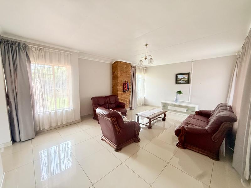 3 Bedroom Property for Sale in Vanderbijlpark SE 6 Gauteng