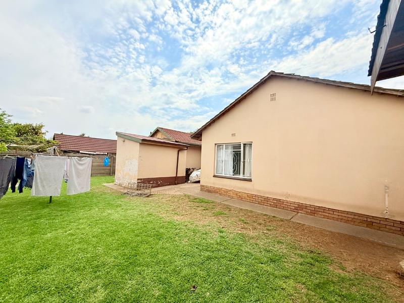 3 Bedroom Property for Sale in Vanderbijlpark SE 6 Gauteng