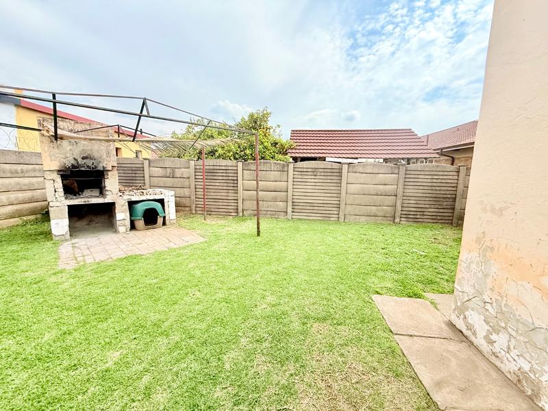 3 Bedroom Property for Sale in Vanderbijlpark SE 6 Gauteng