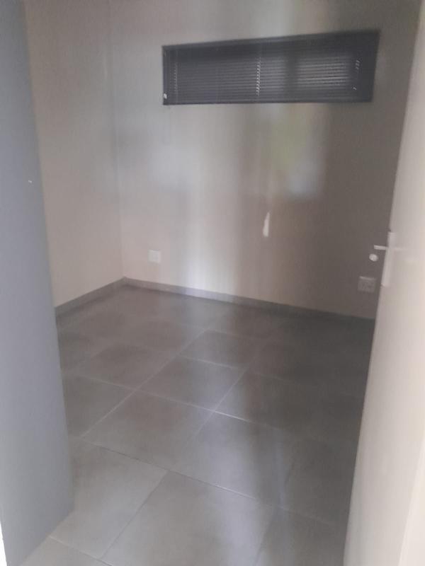 2 Bedroom Property for Sale in Vorna Valley Gauteng