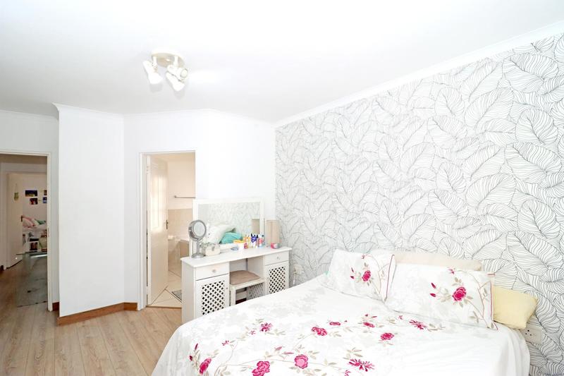 2 Bedroom Property for Sale in Morningside Gauteng