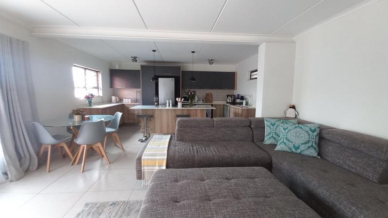 3 Bedroom Property for Sale in Glen Marais Gauteng