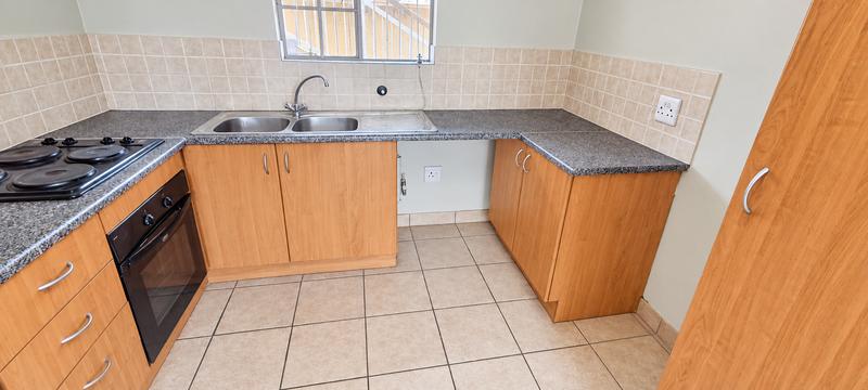 1 Bedroom Property for Sale in Kosmosdal Gauteng