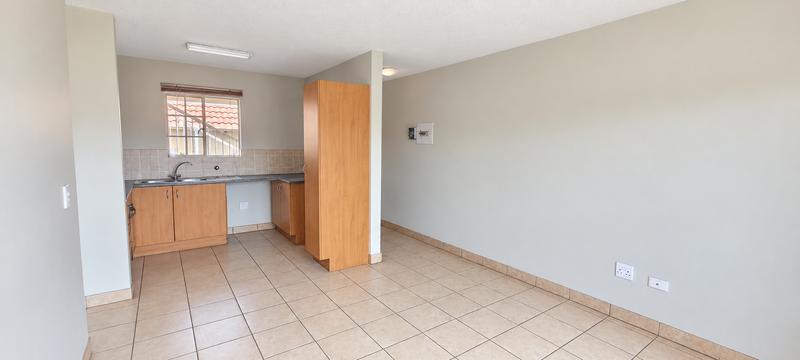 1 Bedroom Property for Sale in Kosmosdal Gauteng