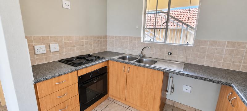 1 Bedroom Property for Sale in Kosmosdal Gauteng
