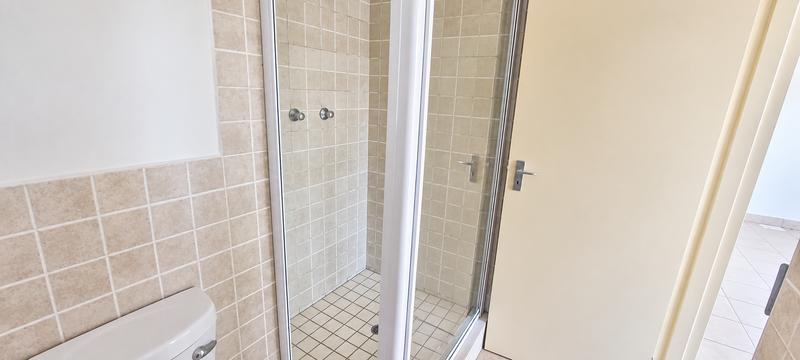 1 Bedroom Property for Sale in Kosmosdal Gauteng