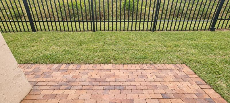 1 Bedroom Property for Sale in Kosmosdal Gauteng
