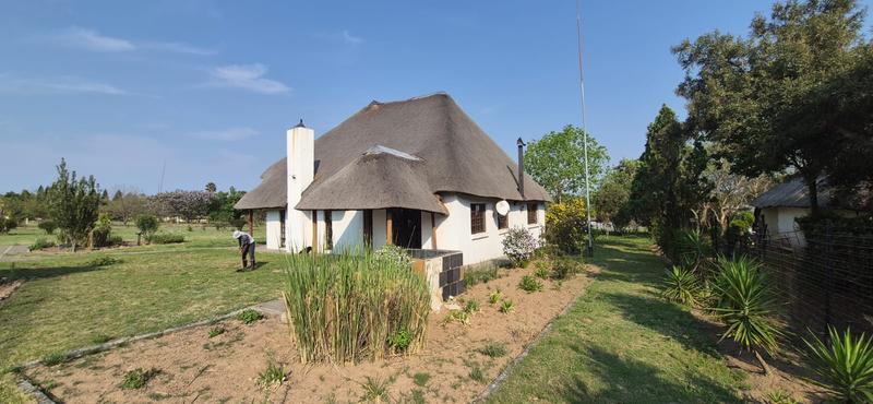 7 Bedroom Property for Sale in Mnandi Gauteng