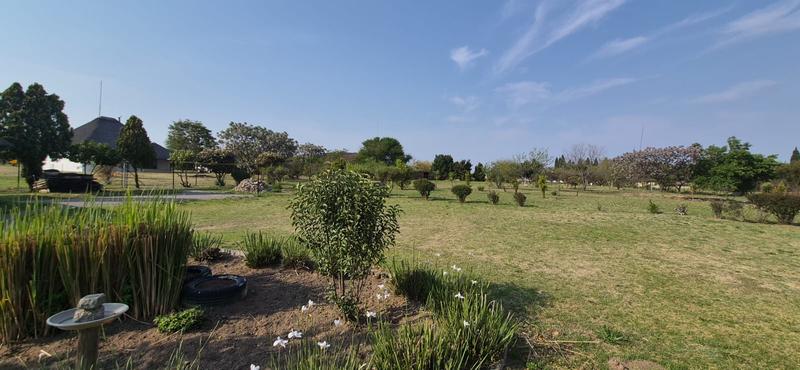 7 Bedroom Property for Sale in Mnandi Gauteng