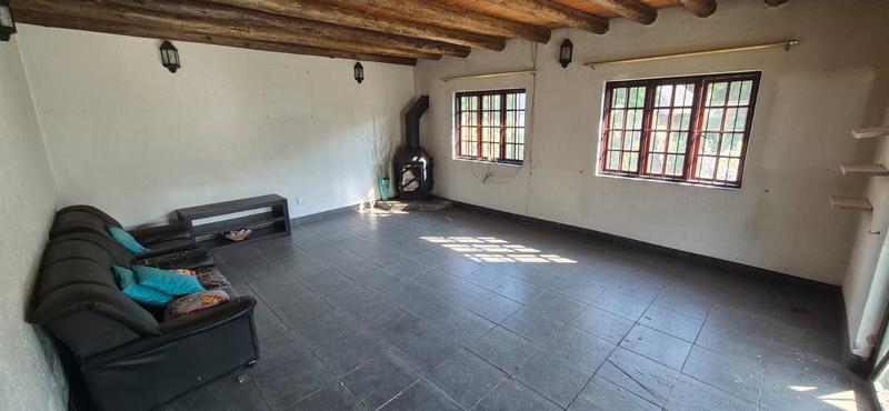 7 Bedroom Property for Sale in Mnandi Gauteng