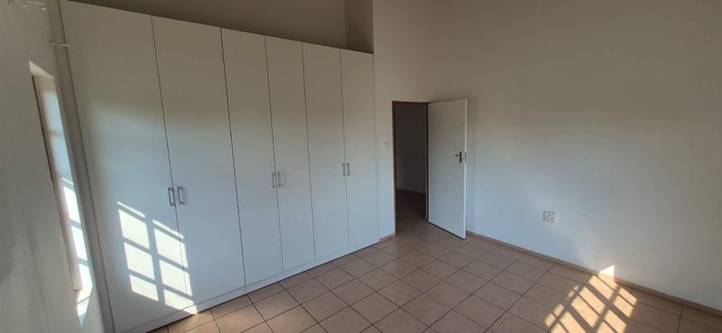 7 Bedroom Property for Sale in Mnandi Gauteng