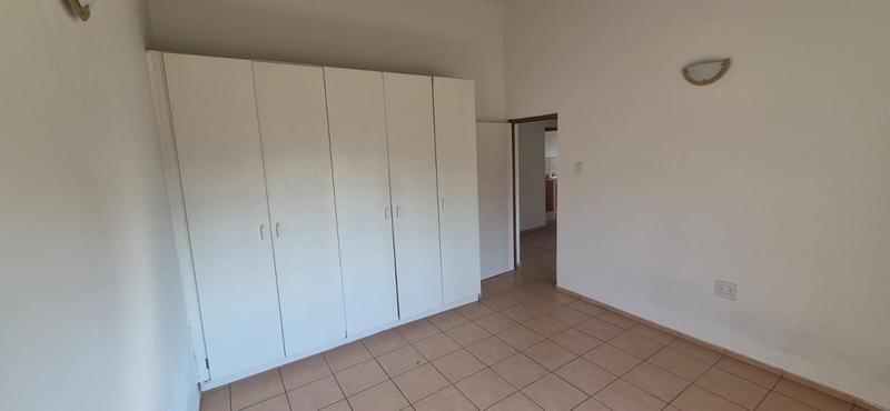 7 Bedroom Property for Sale in Mnandi Gauteng