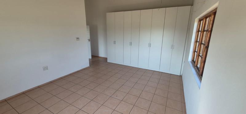 7 Bedroom Property for Sale in Mnandi Gauteng