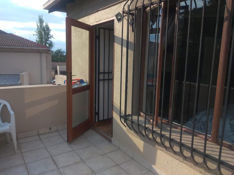 3 Bedroom Property for Sale in Rooihuiskraal North Gauteng