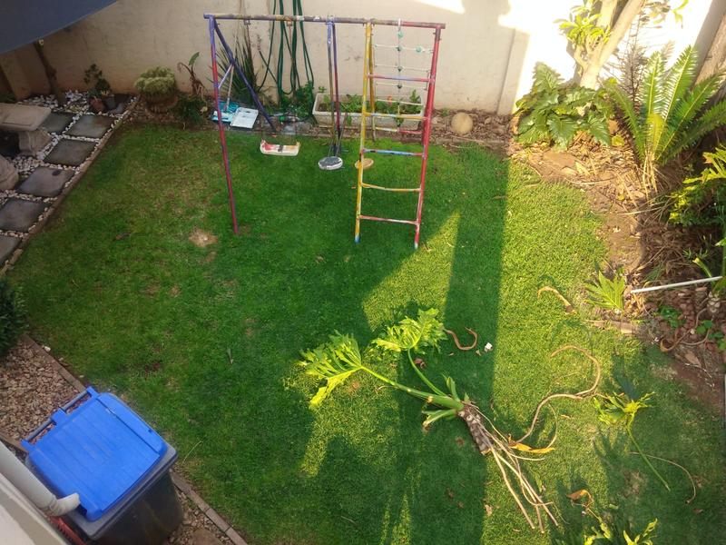 3 Bedroom Property for Sale in Rooihuiskraal North Gauteng