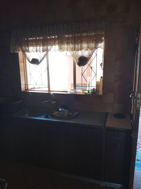 To Let 1 Bedroom Property for Rent in Norkem Park Gauteng