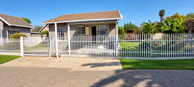3 Bedroom Property for Sale in Brackenhurst Gauteng