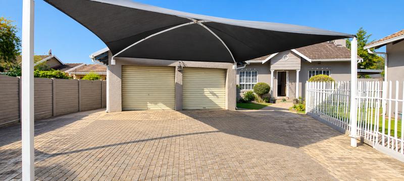 3 Bedroom Property for Sale in Brackenhurst Gauteng