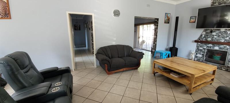 3 Bedroom Property for Sale in Brackenhurst Gauteng