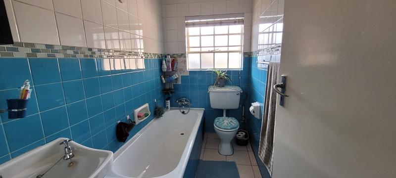 3 Bedroom Property for Sale in Brackenhurst Gauteng
