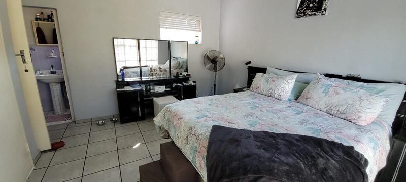 3 Bedroom Property for Sale in Brackenhurst Gauteng