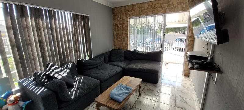 3 Bedroom Property for Sale in Brackenhurst Gauteng
