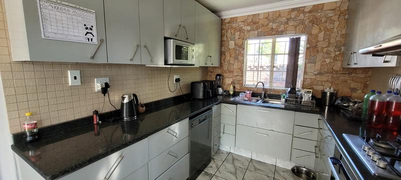 3 Bedroom Property for Sale in Brackenhurst Gauteng