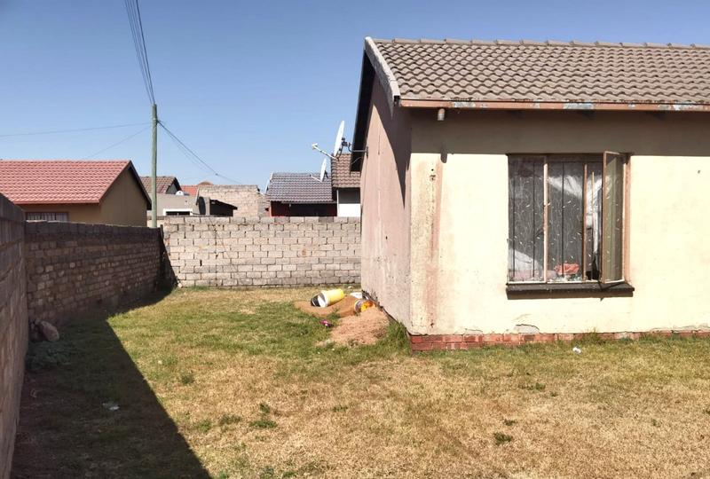 2 Bedroom Property for Sale in Diepkloof Gauteng