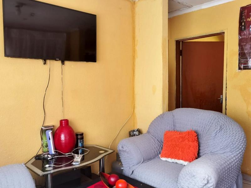 2 Bedroom Property for Sale in Diepkloof Gauteng