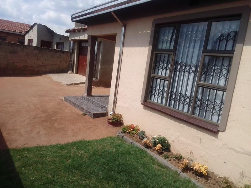 2 Bedroom Property for Sale in Rietvallei AH Gauteng