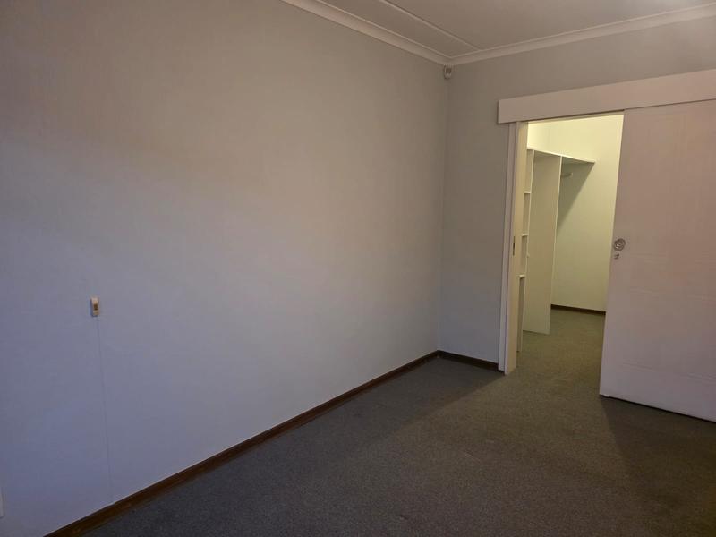 To Let 2 Bedroom Property for Rent in Beyers Park Gauteng