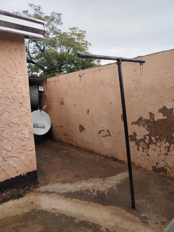 2 Bedroom Property for Sale in Moroka Gauteng