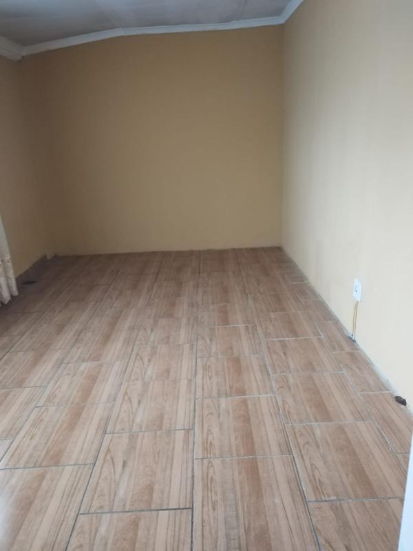 2 Bedroom Property for Sale in Moroka Gauteng