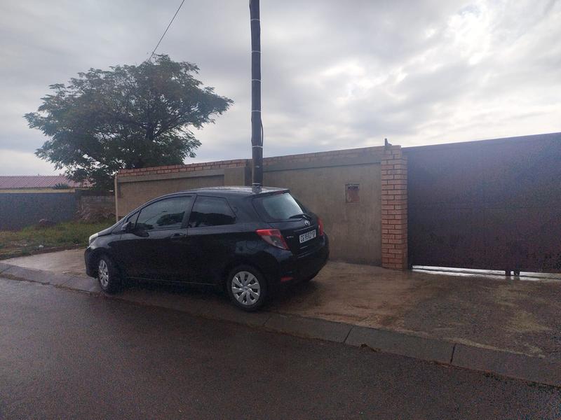 2 Bedroom Property for Sale in Moroka Gauteng
