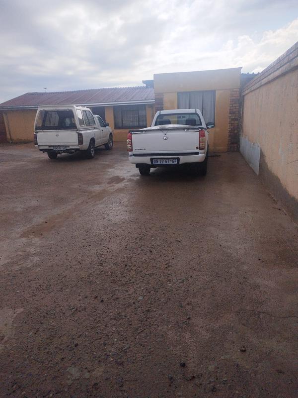 2 Bedroom Property for Sale in Moroka Gauteng