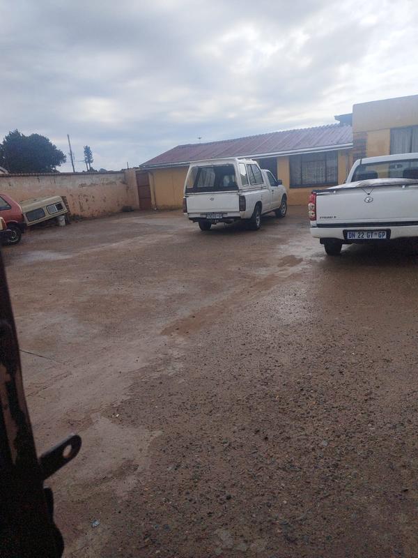 2 Bedroom Property for Sale in Moroka Gauteng