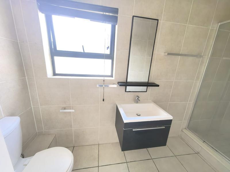 2 Bedroom Property for Sale in Greenstone Hill Gauteng
