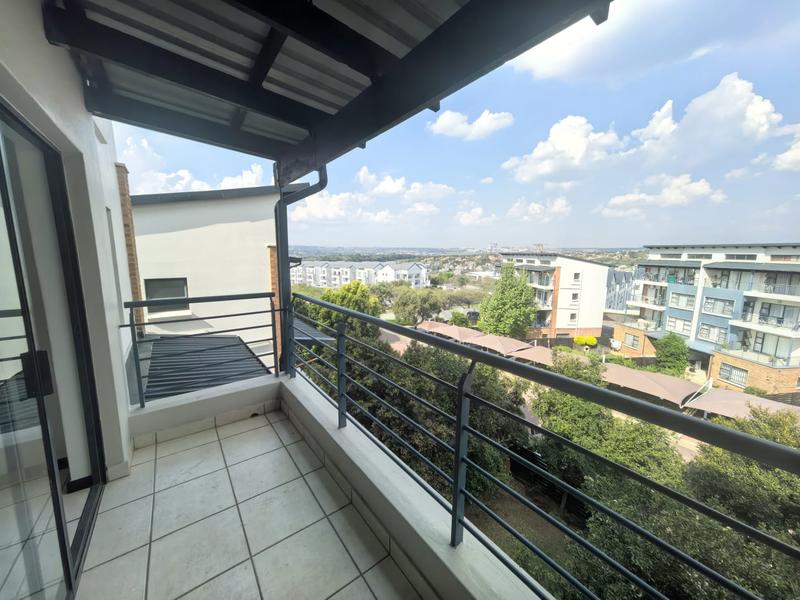 2 Bedroom Property for Sale in Greenstone Hill Gauteng